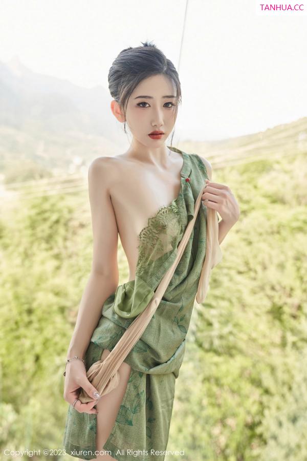   [XiuRen]高清写真图 2023.08.03 No.7181 沈青黛 旗袍美腿第92张图片